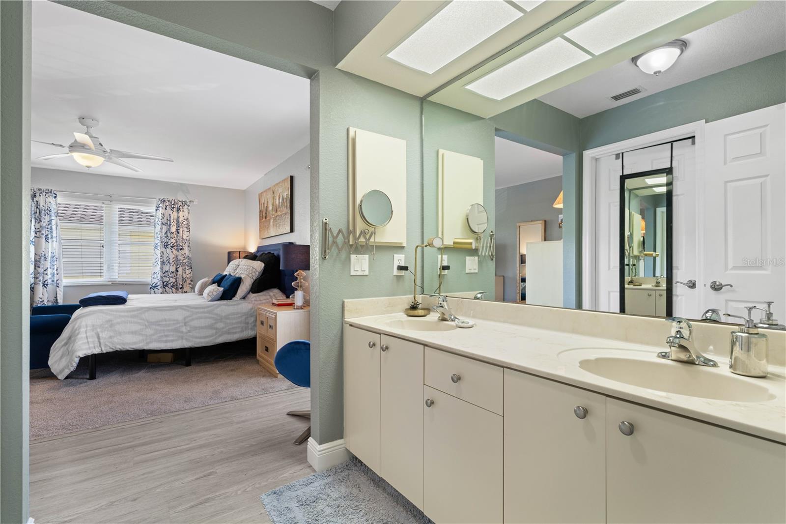 Image 33 of 50 For 4000 Bal Harbor Boulevard 127