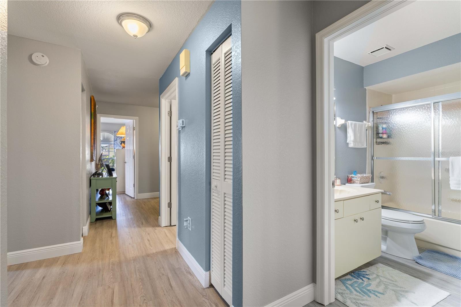 Image 36 of 50 For 4000 Bal Harbor Boulevard 127