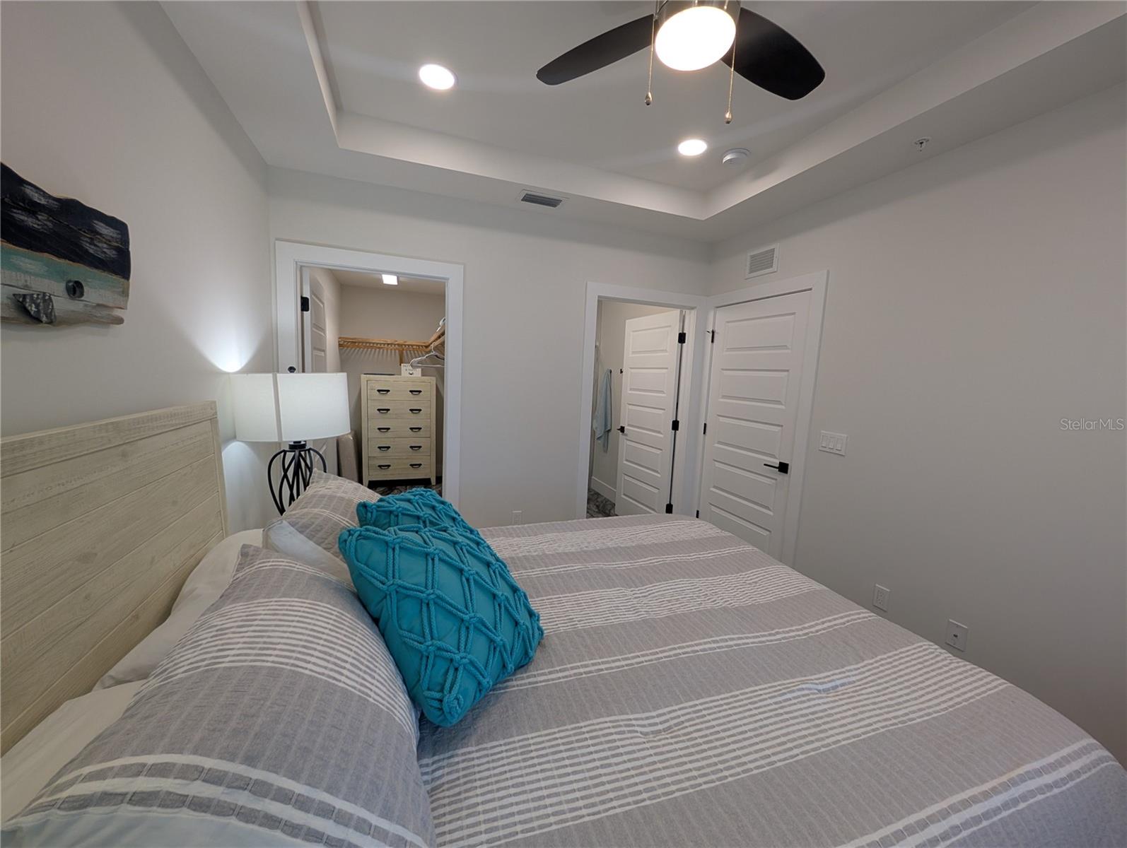 Image 23 of 36 For 1425 Park Beach Circle 127