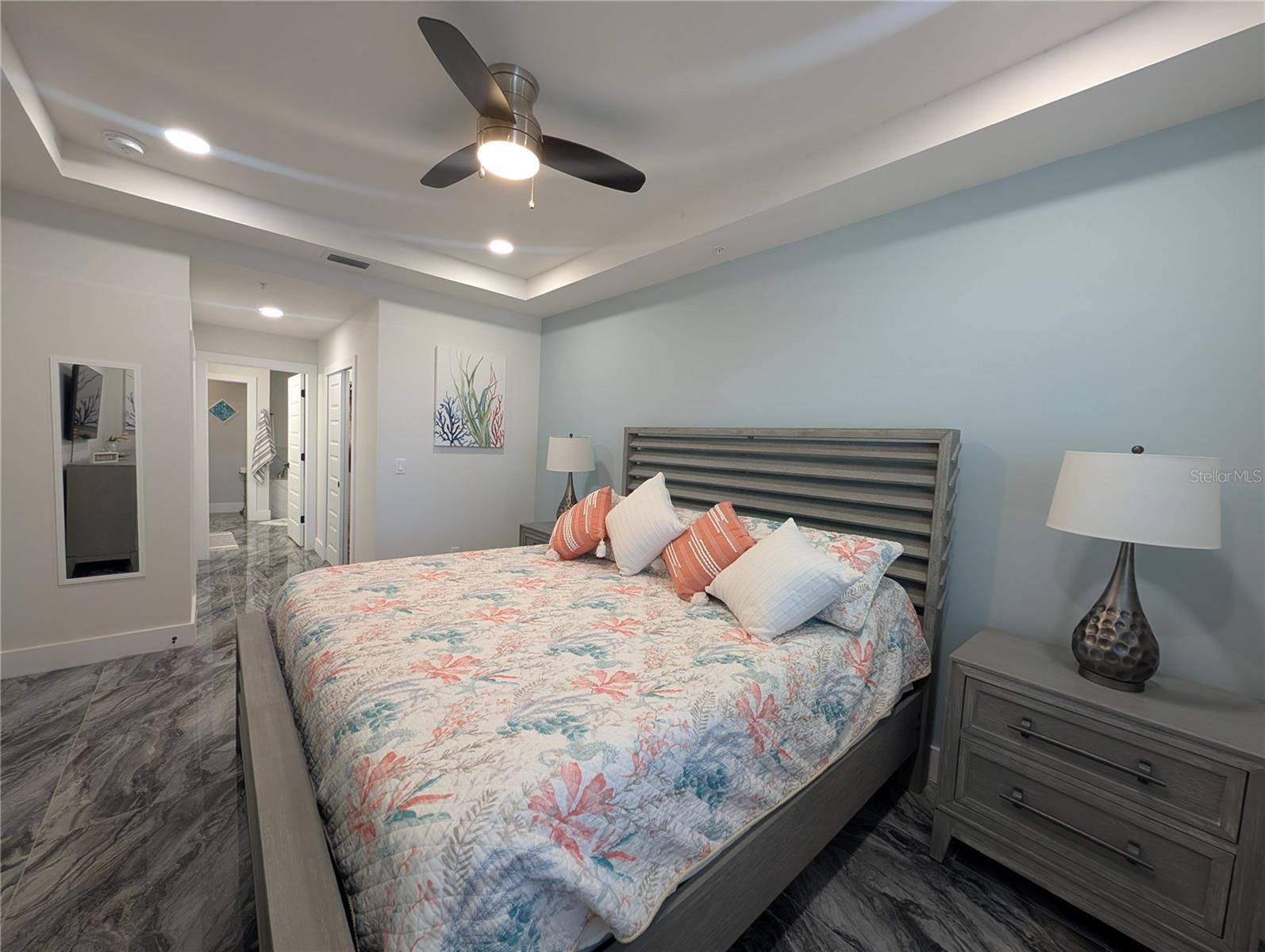 Image 3 of 36 For 1425 Park Beach Circle 127
