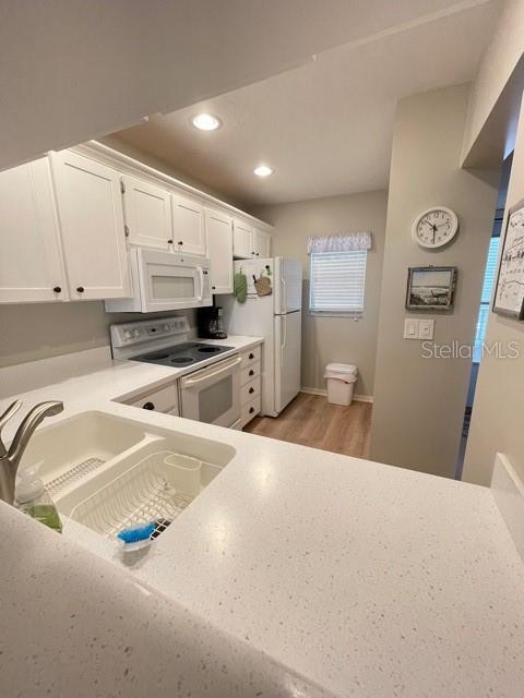 Image 4 of 18 For 437 Cerromar Lane 523