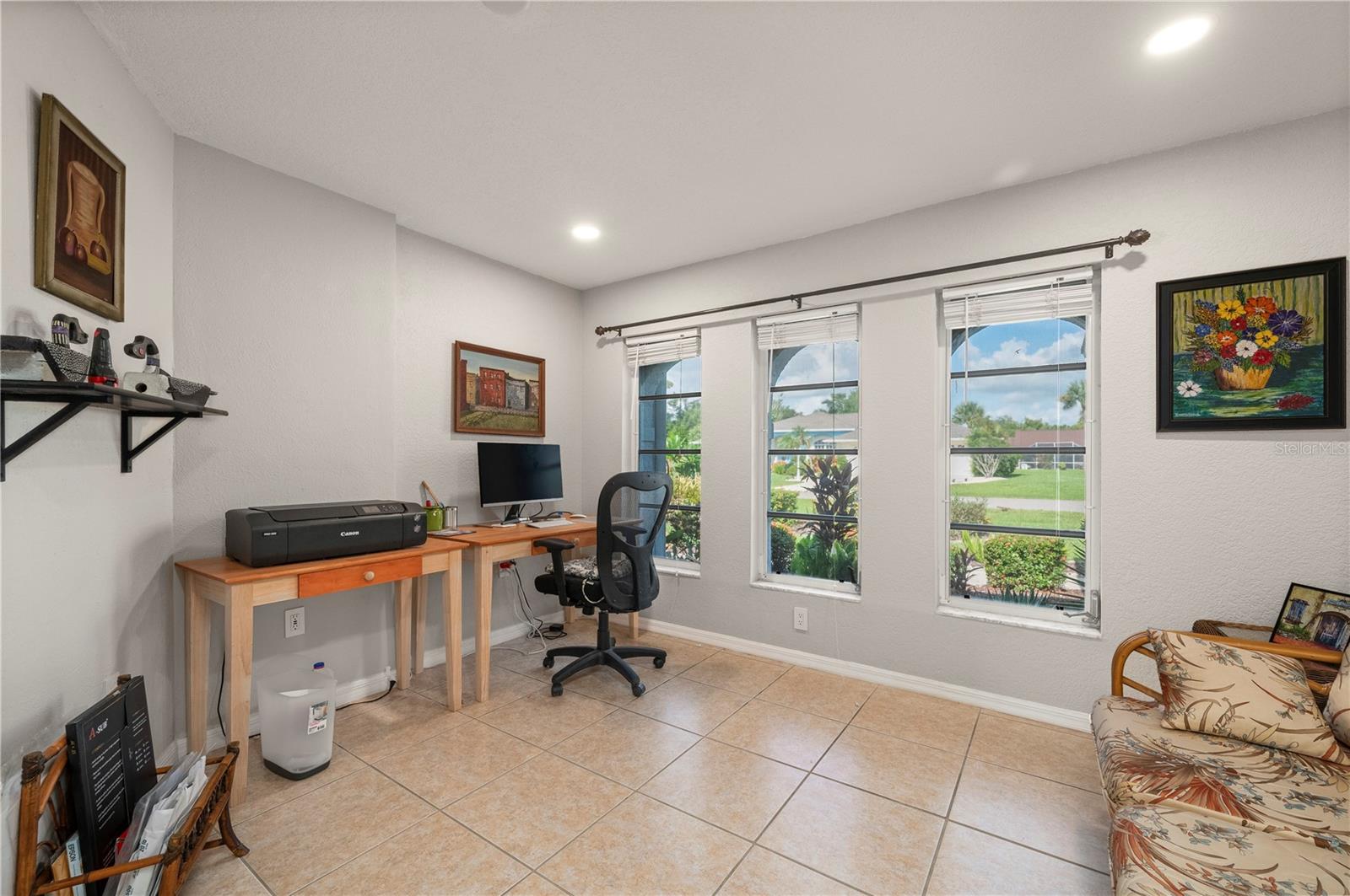 Image 15 of 62 For 222 Santarem Circle
