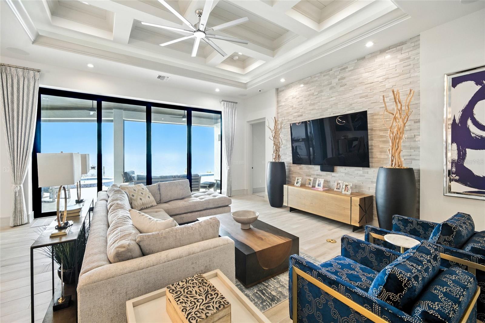 Image 9 of 49 For 4488 Harbor Boulevard