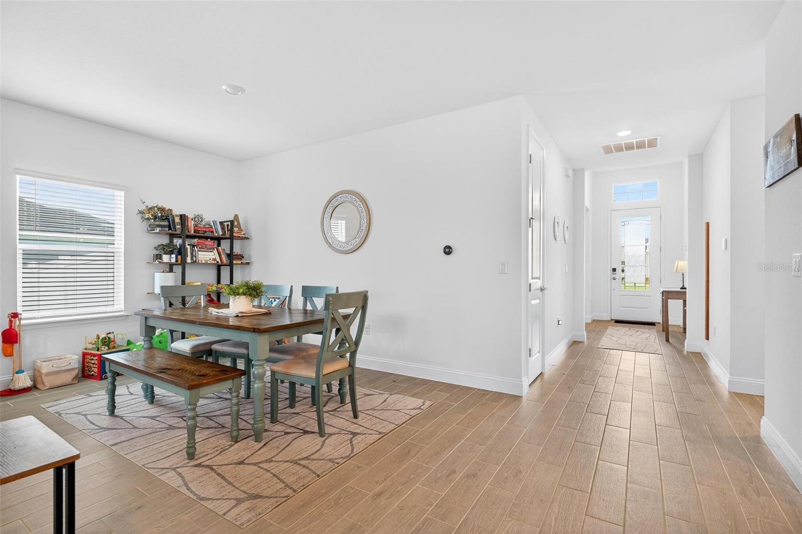 Image 4 of 23 For 4116 Acoma Drive