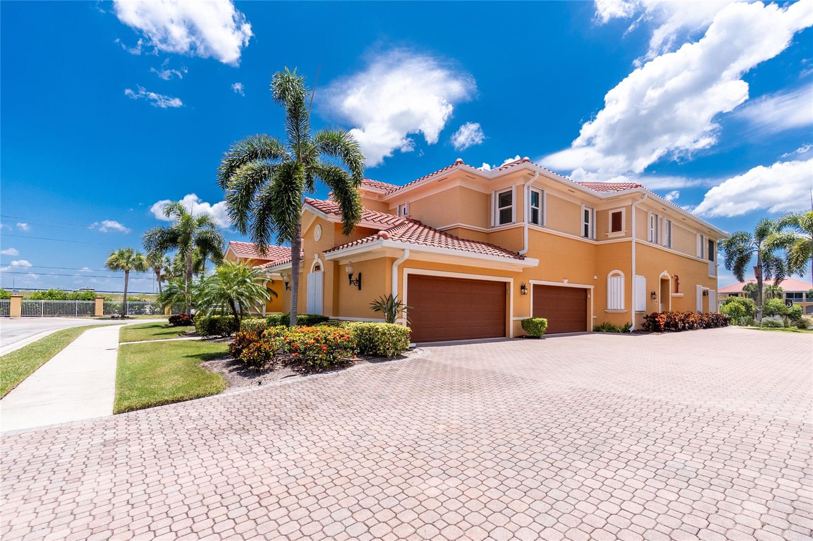 Details for 175 Shadroe Cove Circle 1104, CAPE CORAL, FL 33991