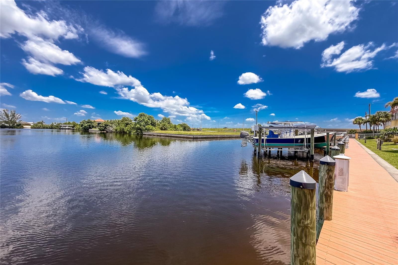 Image 37 of 48 For 175 Shadroe Cove Circle 1104