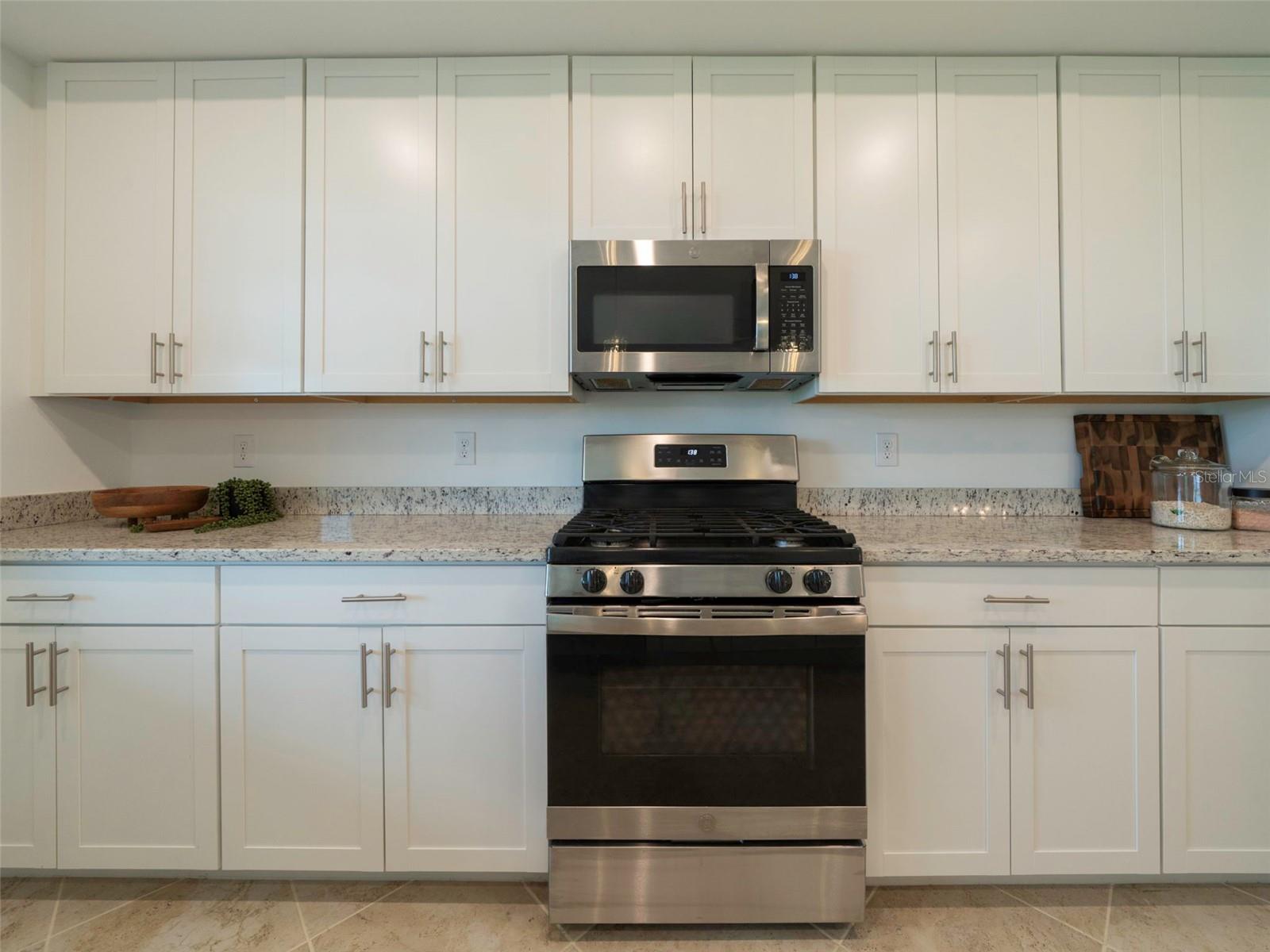 Image 17 of 42 For 15951 Grassland Lane 3812