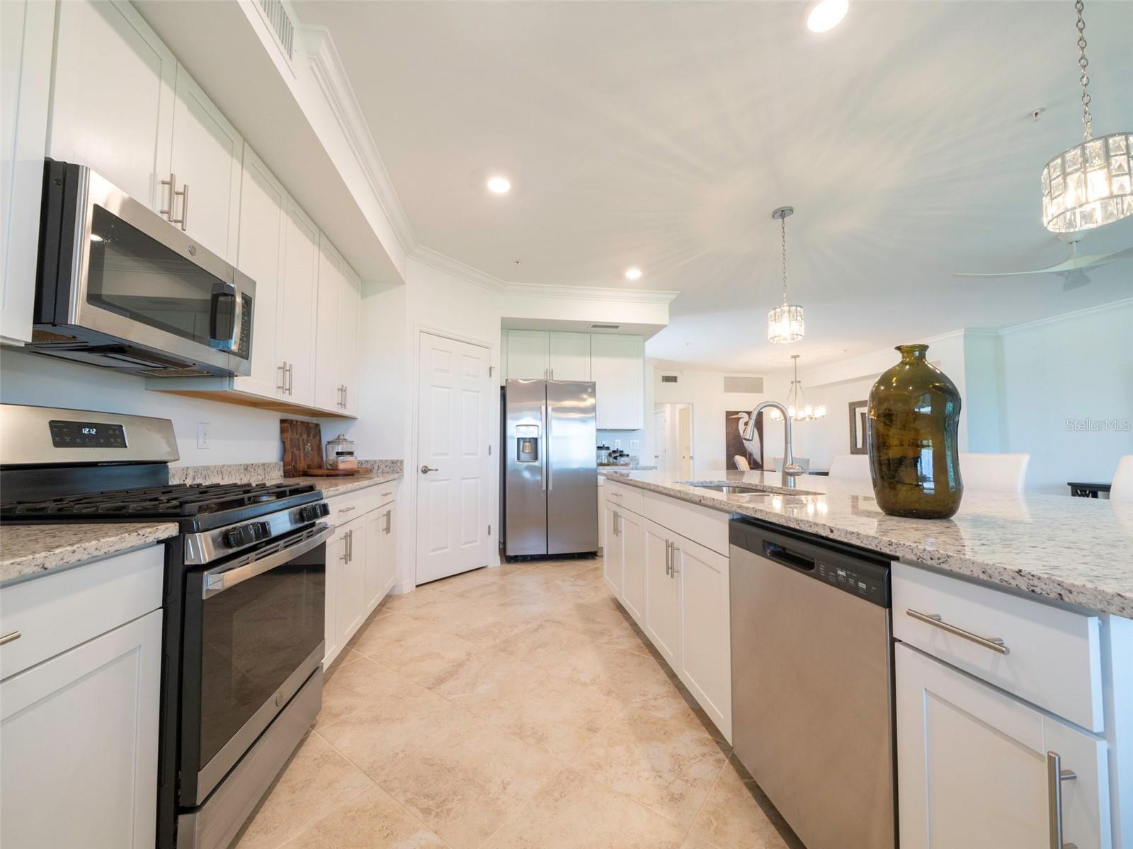 Image 19 of 42 For 15951 Grassland Lane 3812