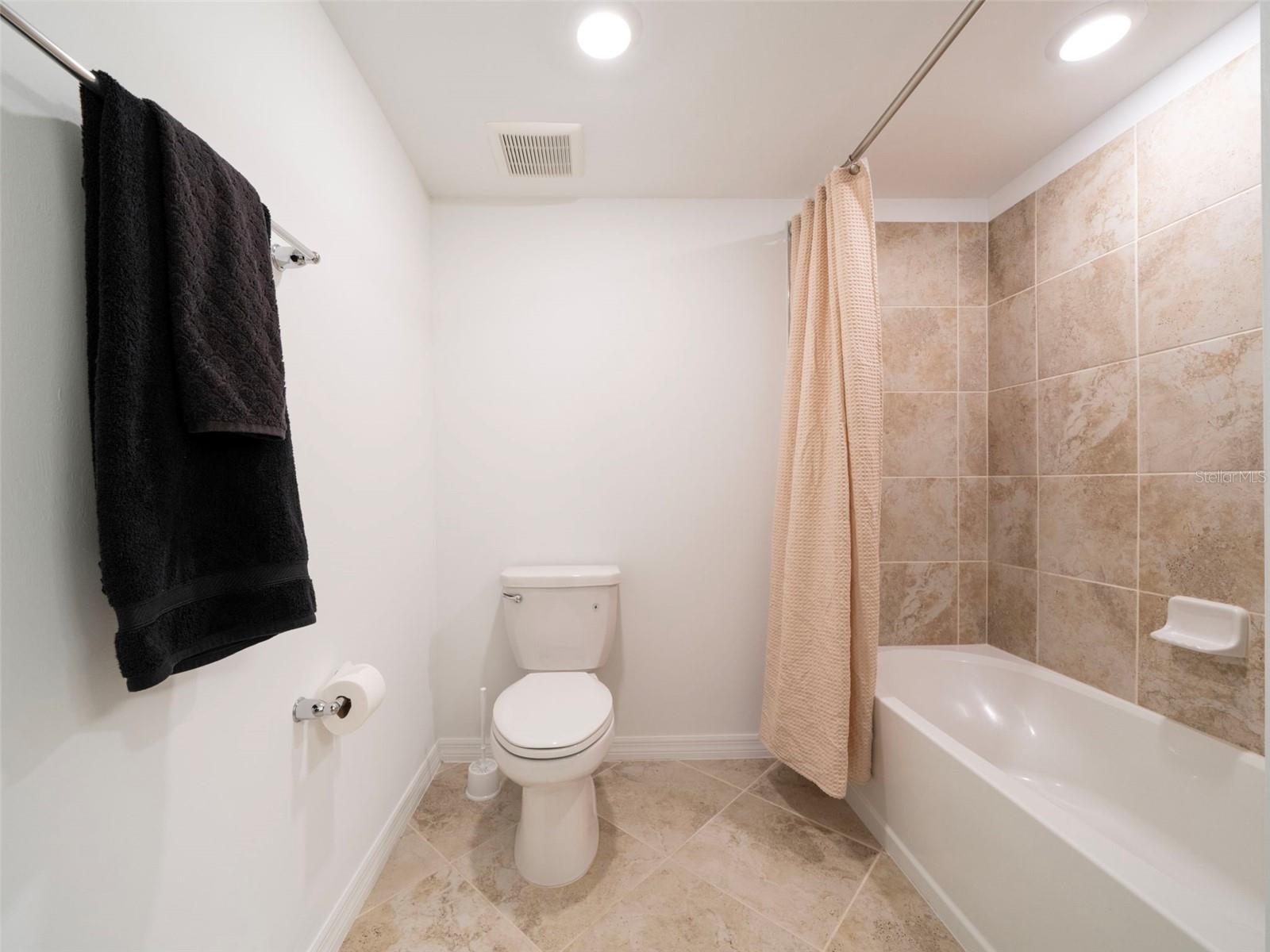Image 34 of 42 For 15951 Grassland Lane 3812