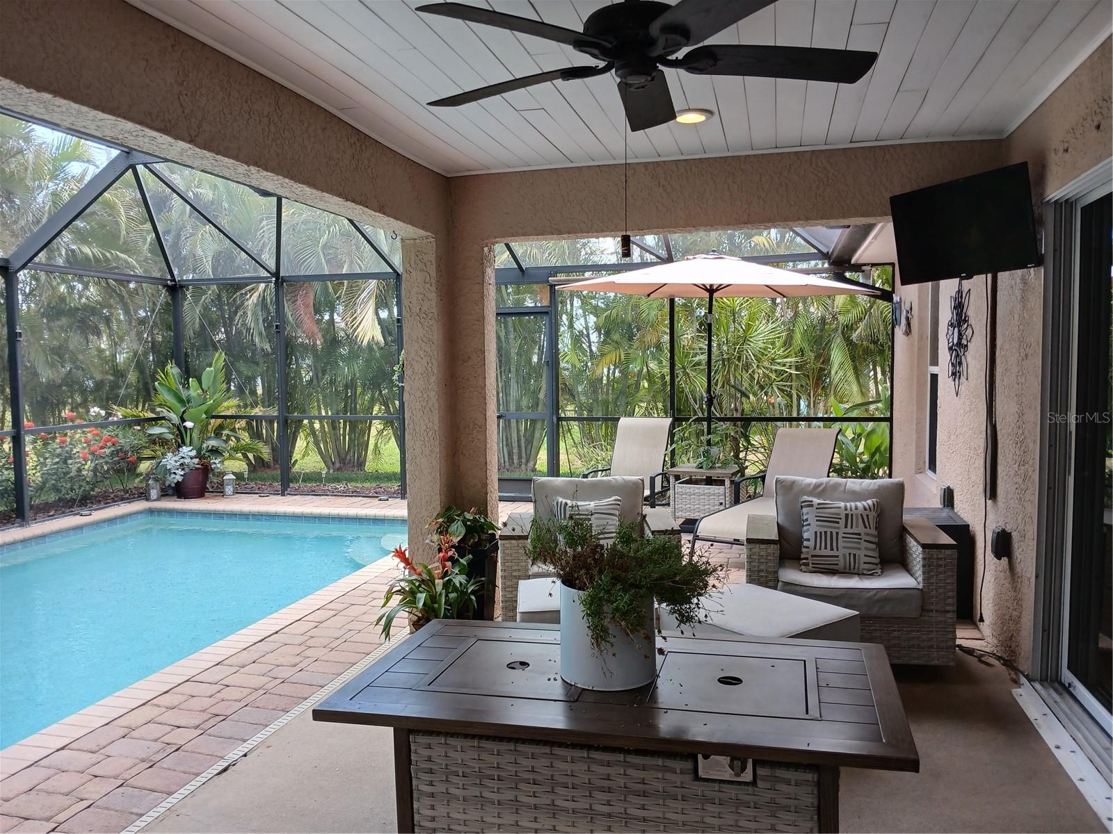 Image 15 of 37 For 2238 8th Terrace