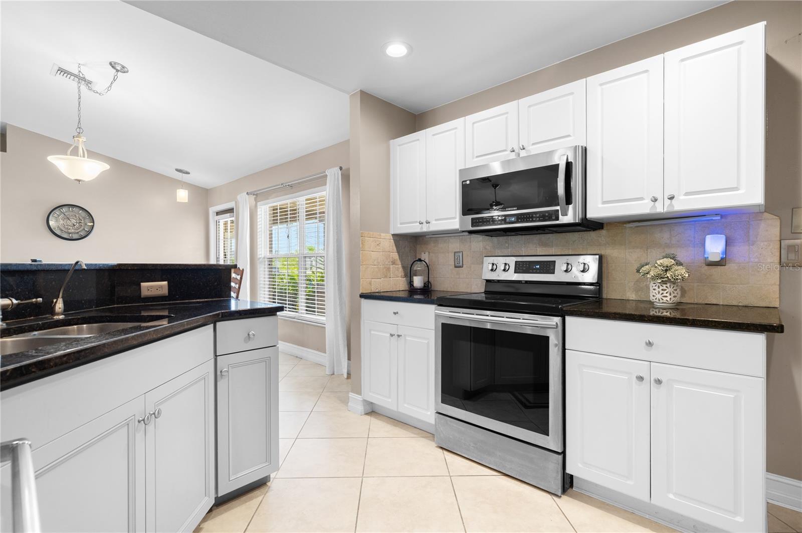 Image 8 of 37 For 2238 8th Terrace