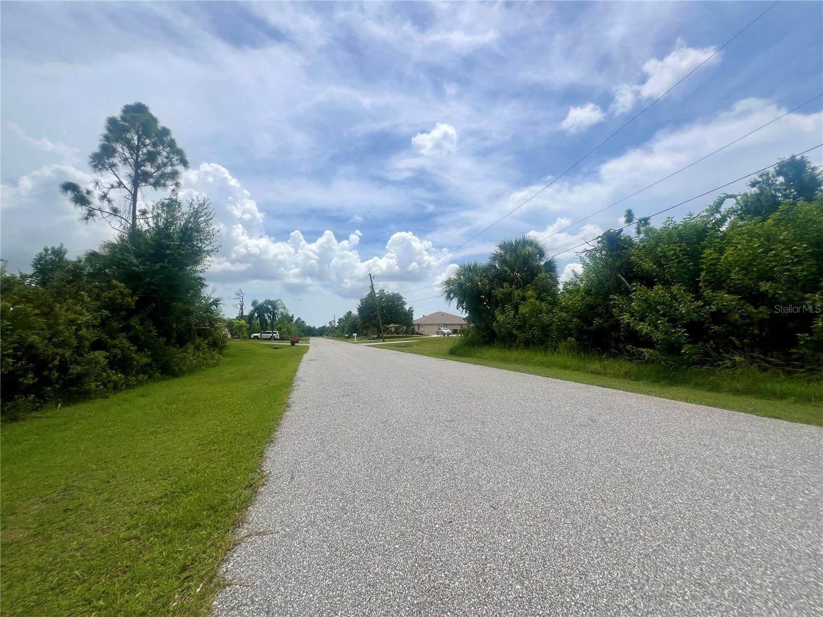 Image 2 of 4 For 12487 Steen Terrace