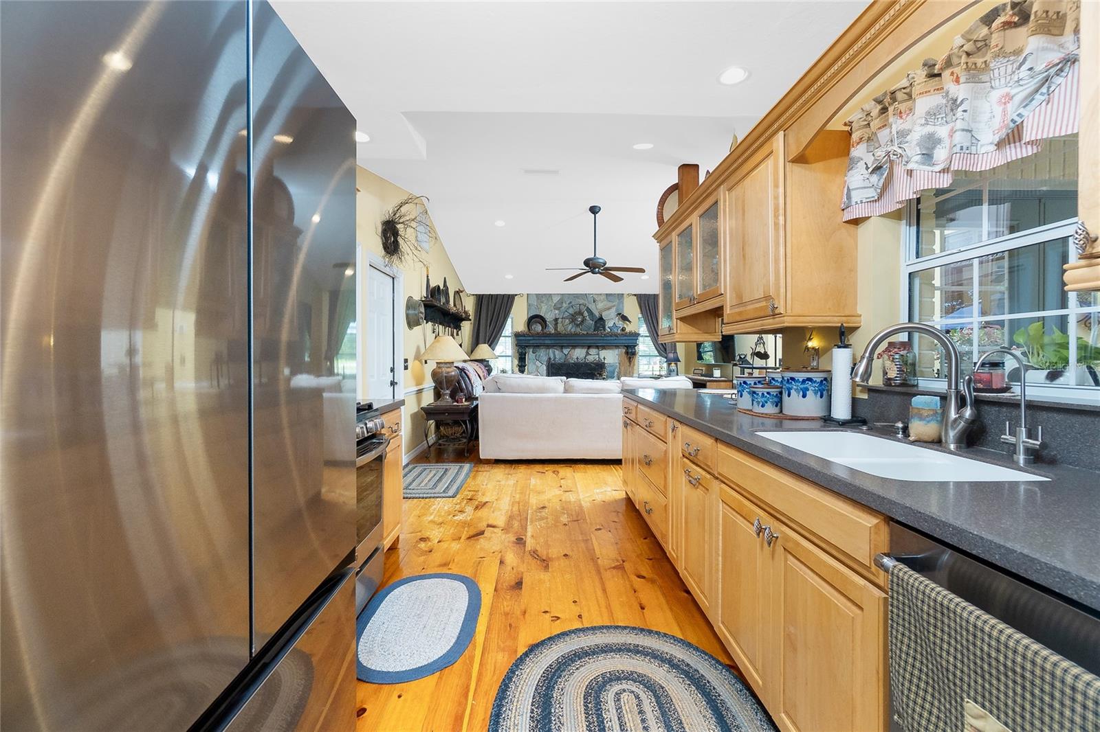 Image 11 of 68 For 29493 Clark Drive