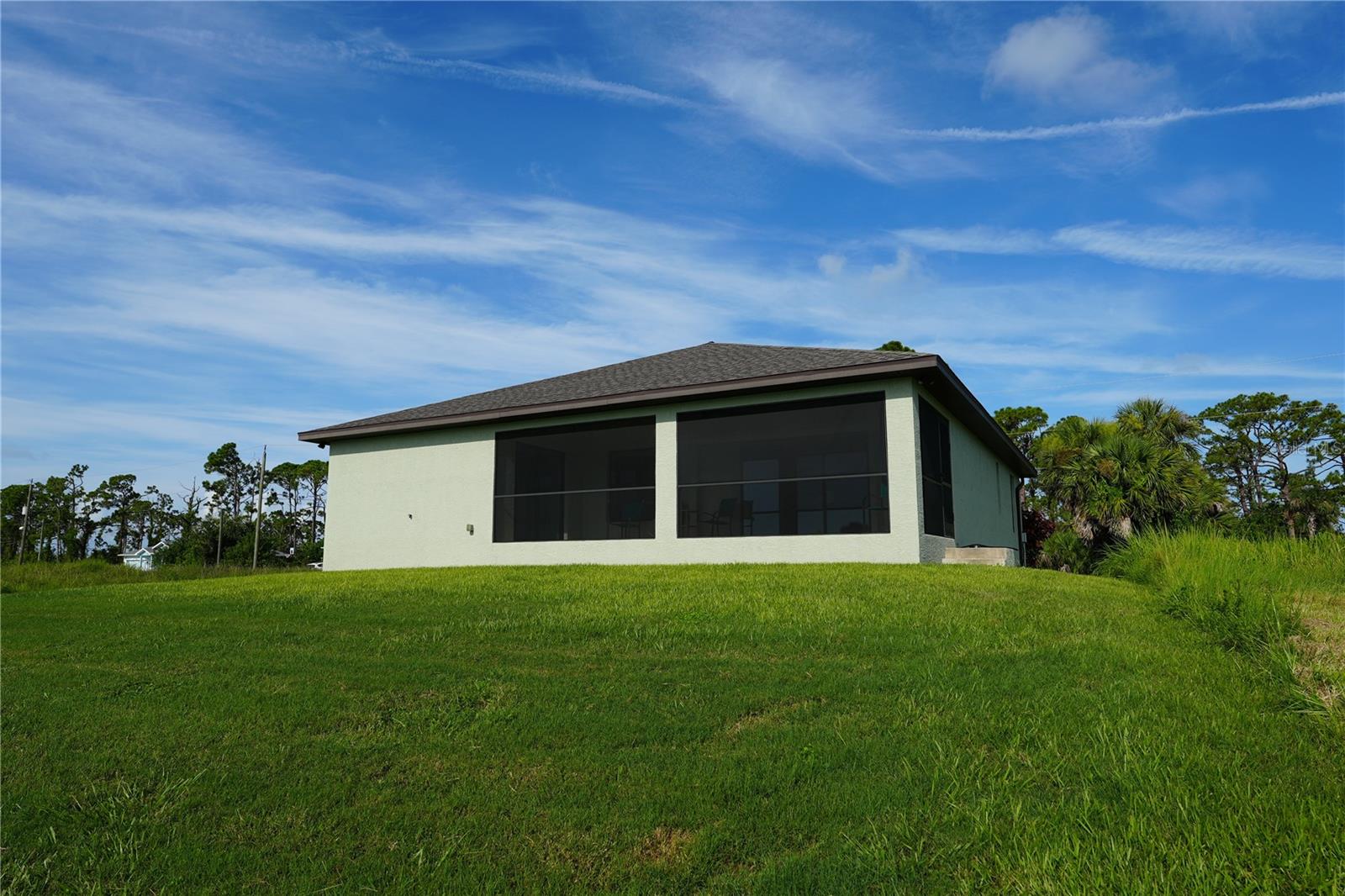 Image 21 of 22 For 125 Opal Drive