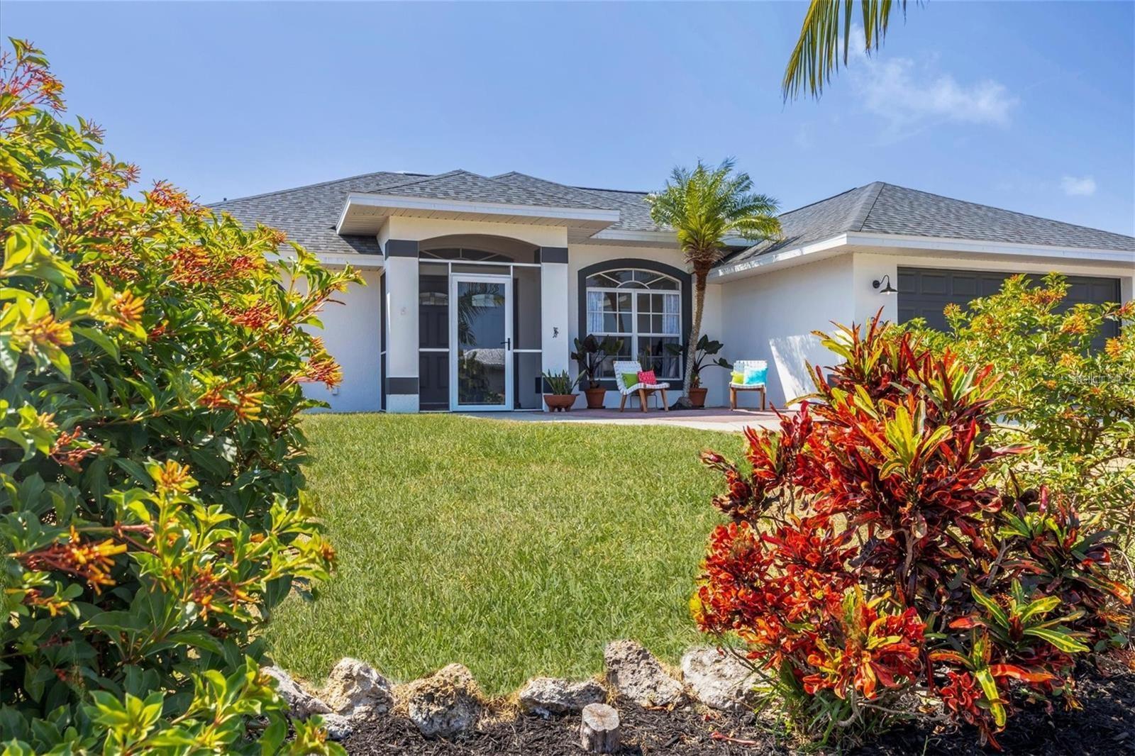 Details for 32 Oakland Hills Court, ROTONDA WEST, FL 33947