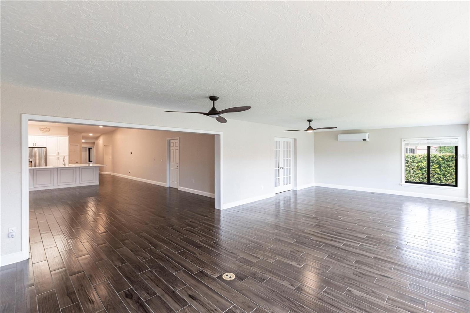 Image 15 of 63 For 1780 Deborah Drive 23