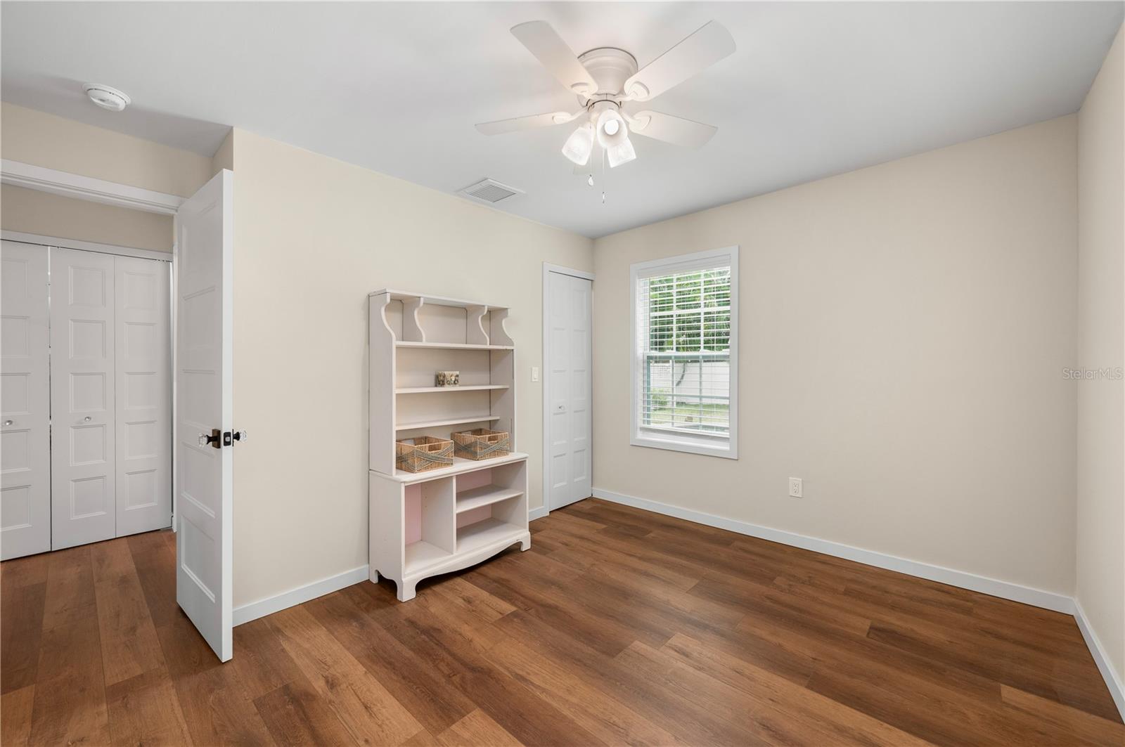 Image 30 of 57 For 717 Marion Avenue