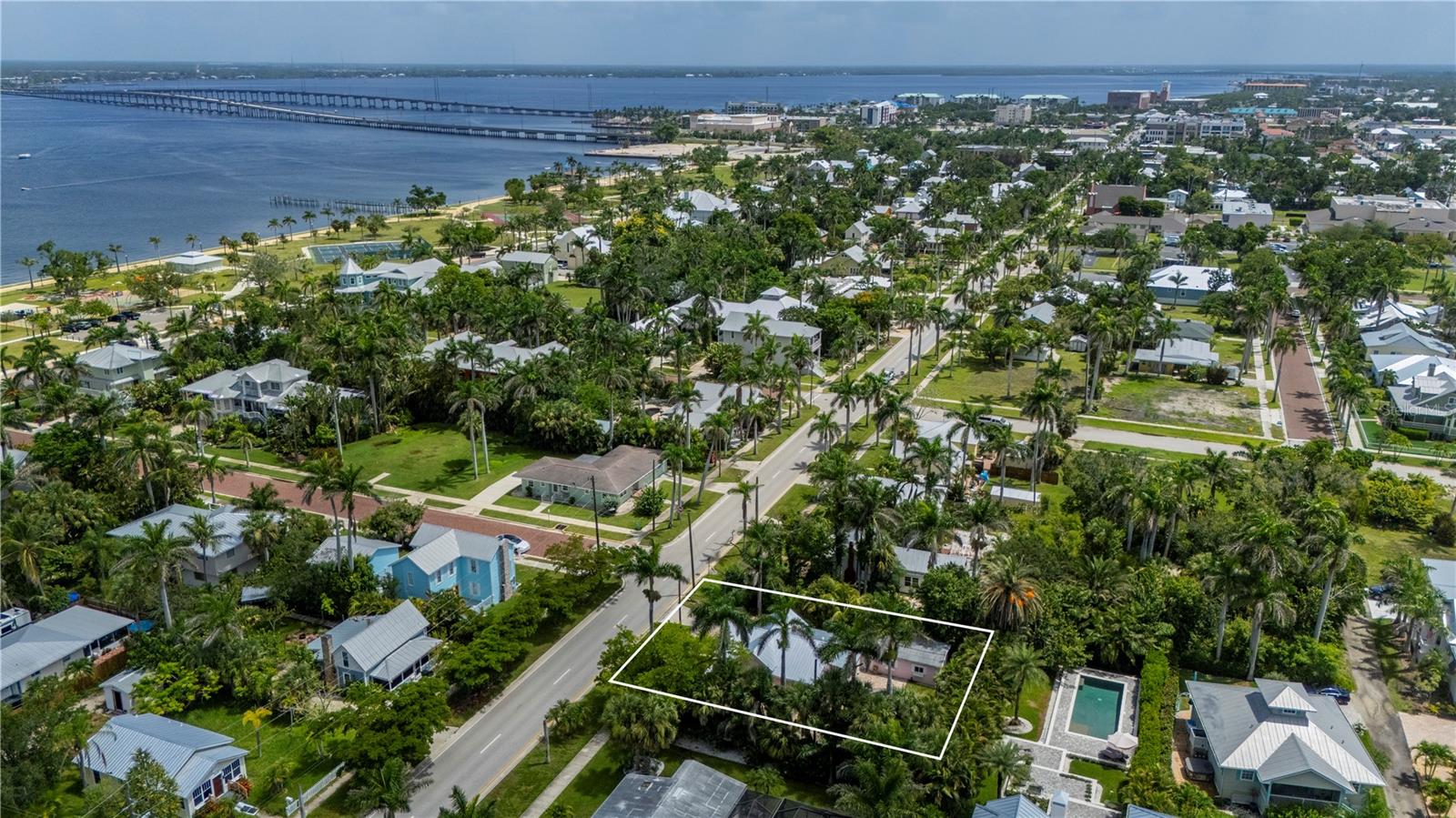 Image 53 of 57 For 717 Marion Avenue