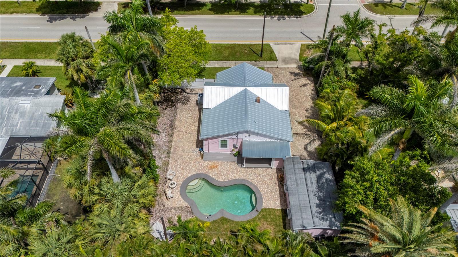 Image 56 of 57 For 717 Marion Avenue