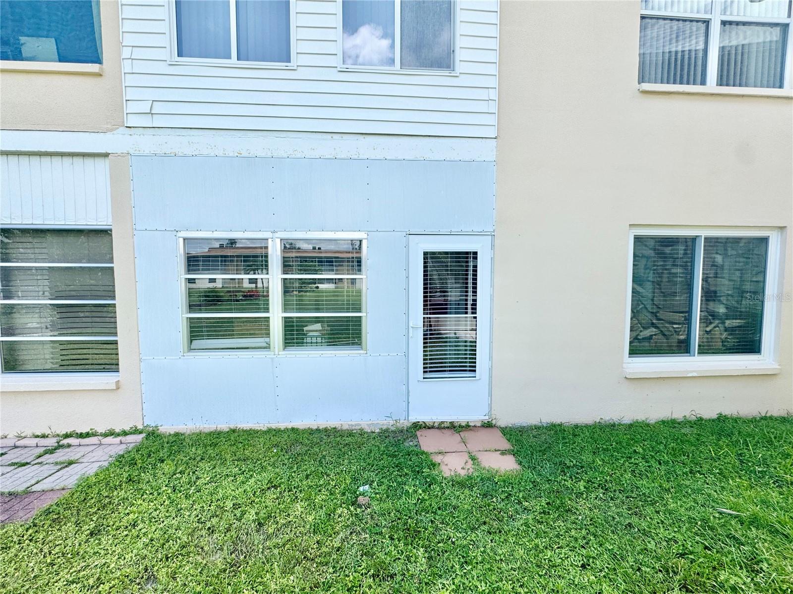 Image 23 of 33 For 3116 Harbor Boulevard 1a