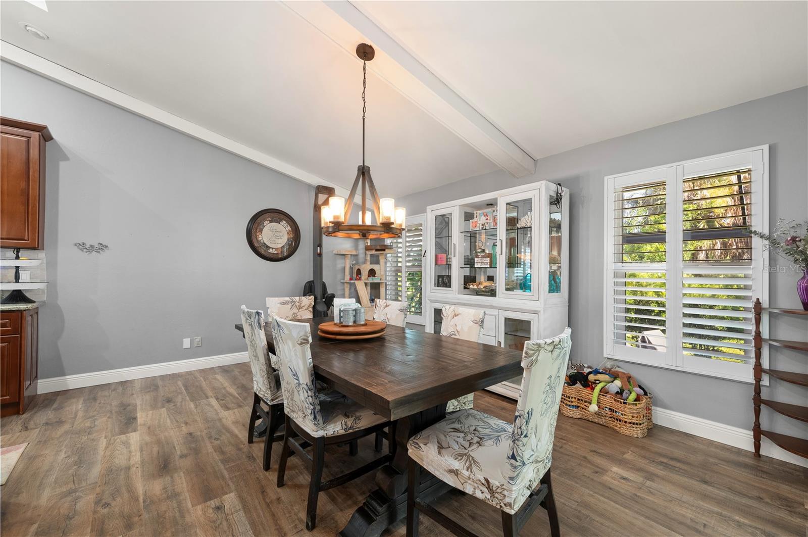Image 12 of 57 For 24130 Vincent Avenue