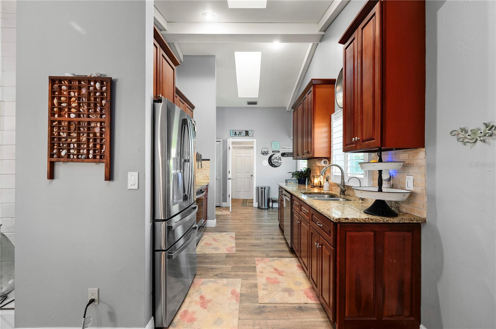 Image 15 of 57 For 24130 Vincent Avenue