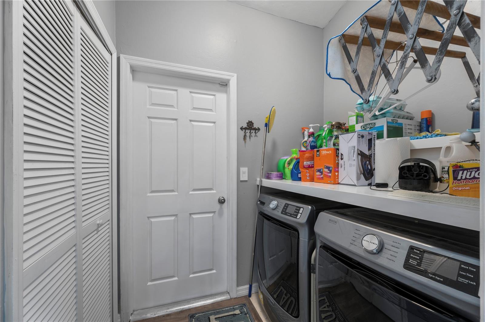 Image 19 of 57 For 24130 Vincent Avenue