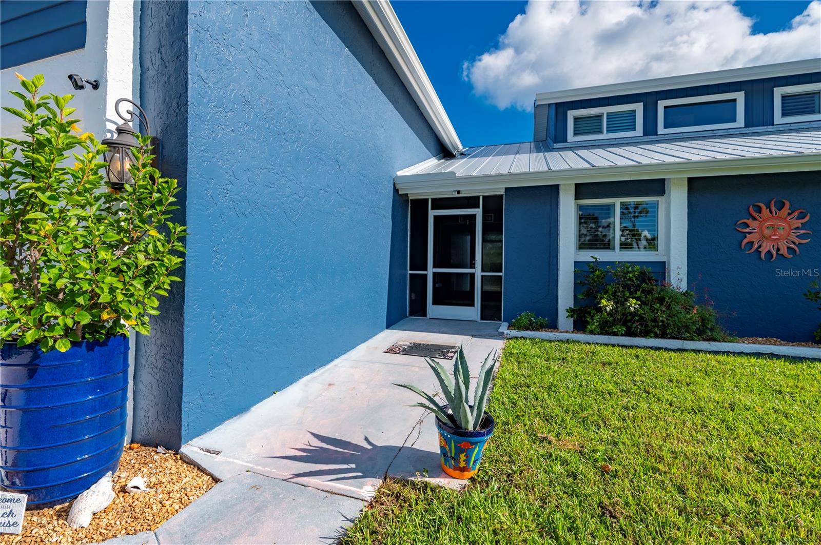 Image 4 of 57 For 24130 Vincent Avenue