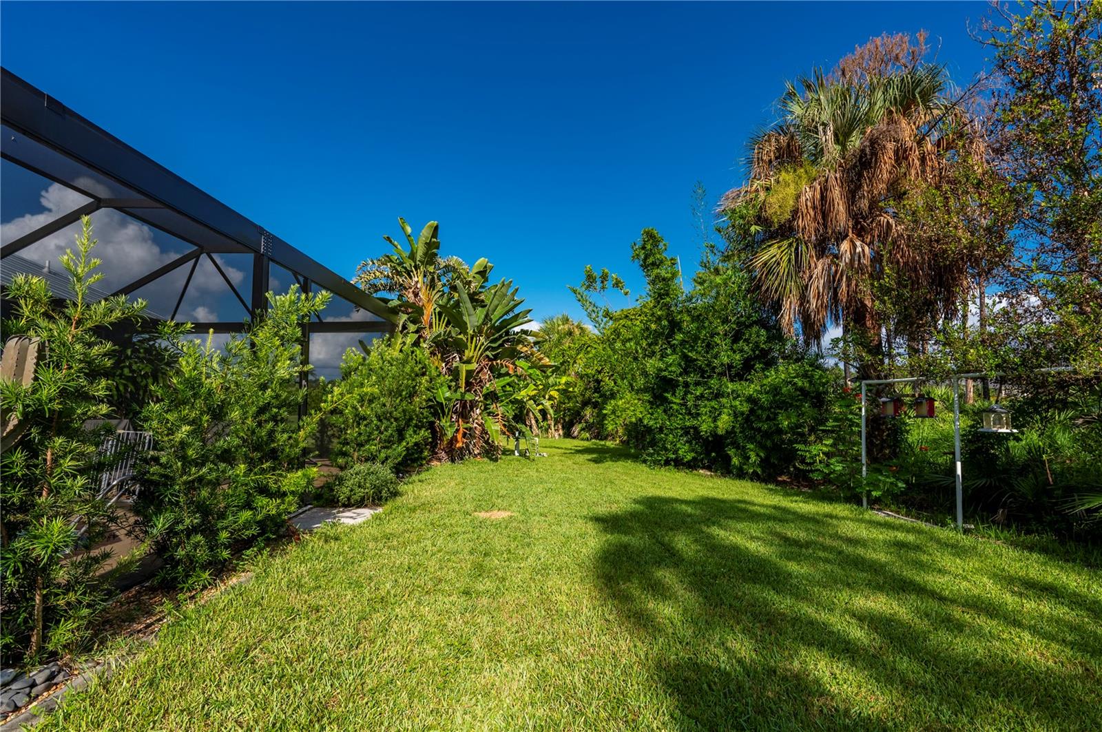 Image 49 of 57 For 24130 Vincent Avenue
