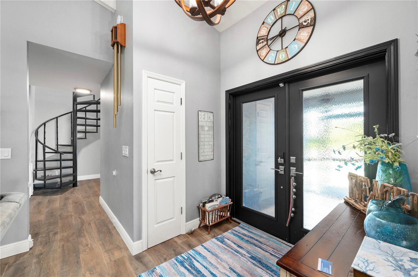 Image 7 of 57 For 24130 Vincent Avenue