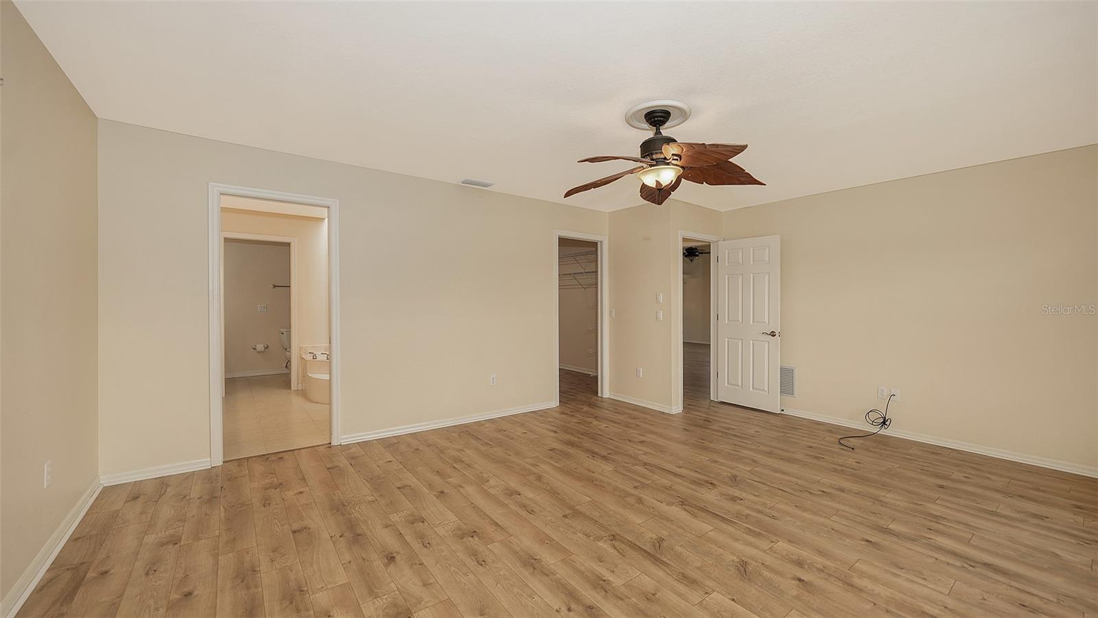 Image 28 of 57 For 11380 Courtney Drive