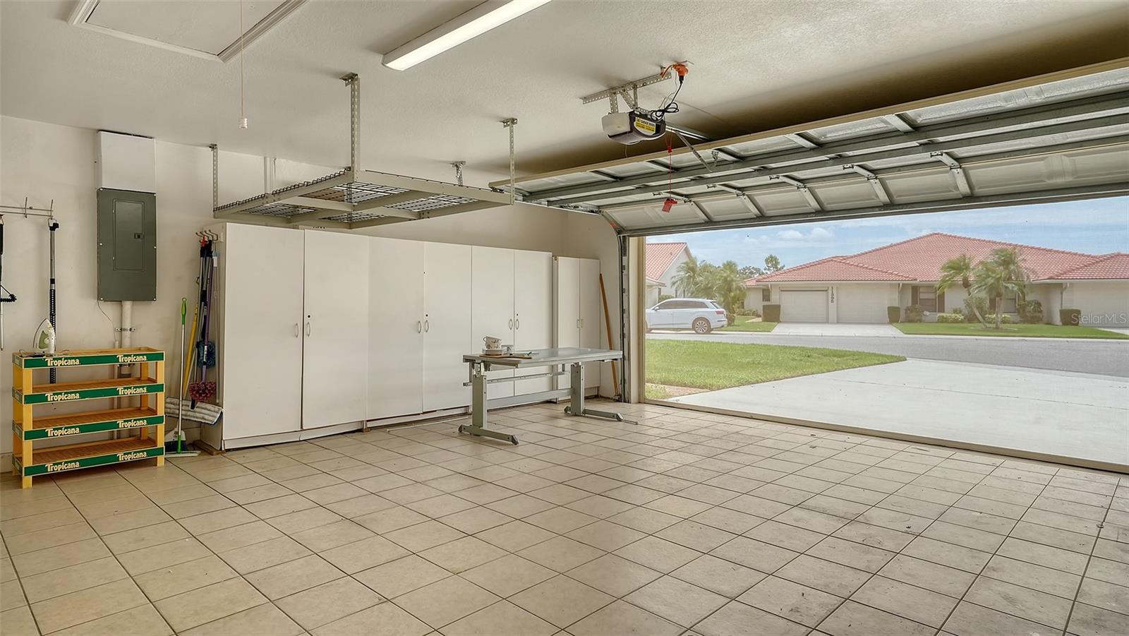 Image 39 of 57 For 11380 Courtney Drive