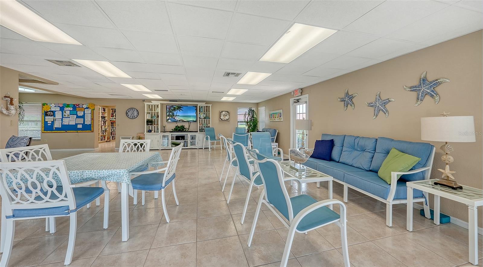 Image 43 of 57 For 11380 Courtney Drive