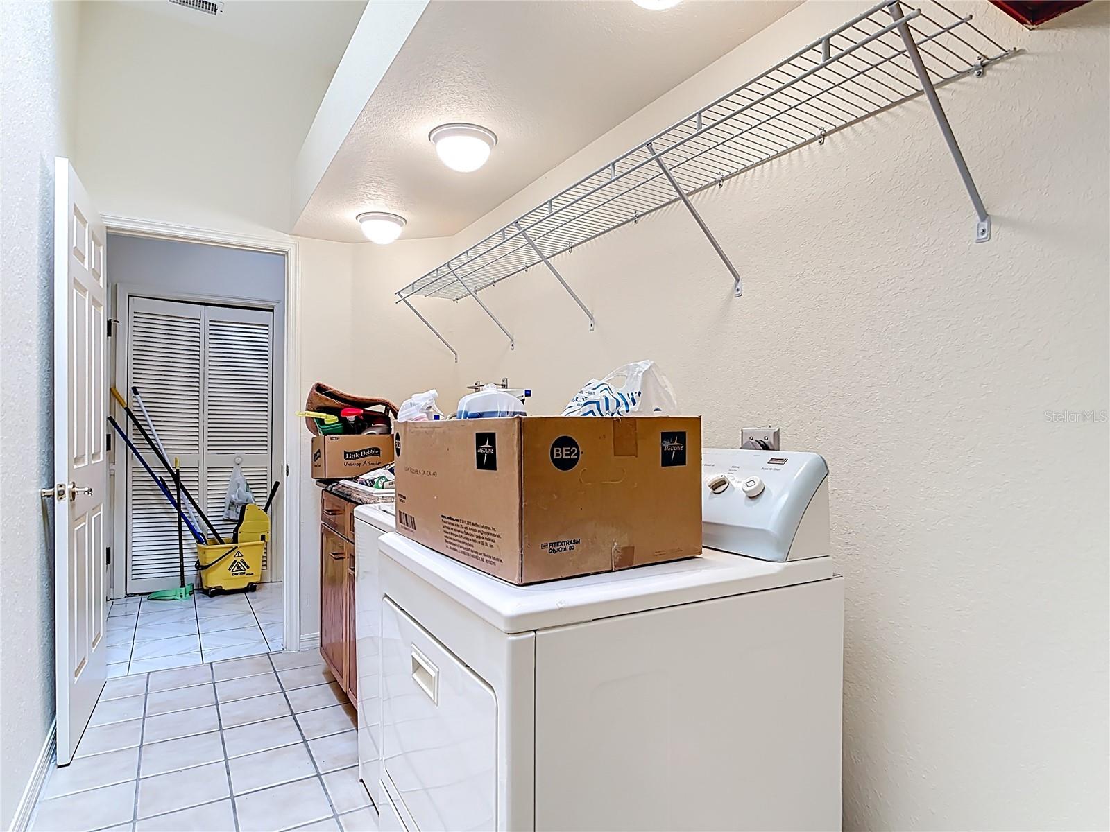 Image 67 of 81 For 134 Seville Place Sw