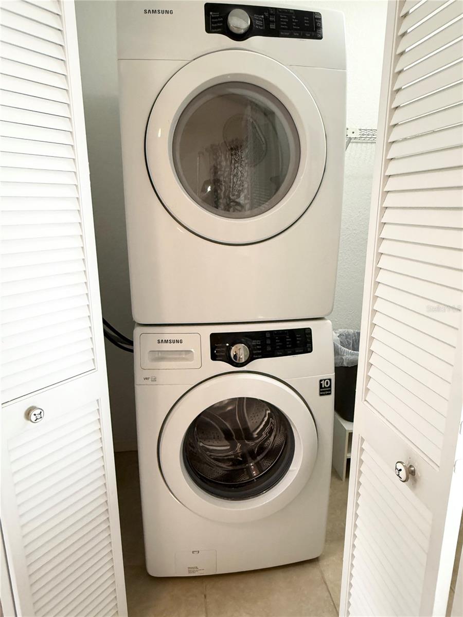 Image 11 of 21 For 1640 Atares Drive 16