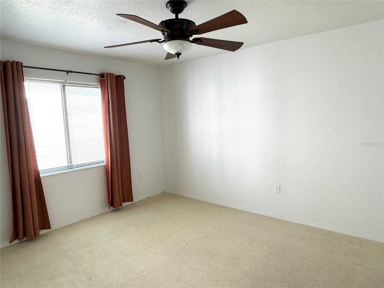 Image 14 of 21 For 1640 Atares Drive 16