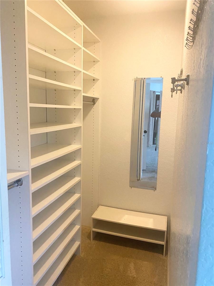 Image 19 of 21 For 1640 Atares Drive 16