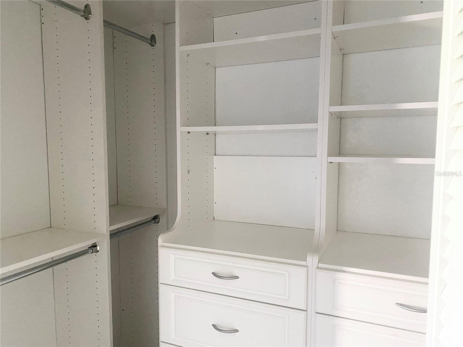 Image 20 of 21 For 1640 Atares Drive 16