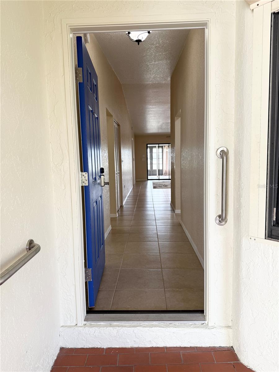 Image 4 of 21 For 1640 Atares Drive 16