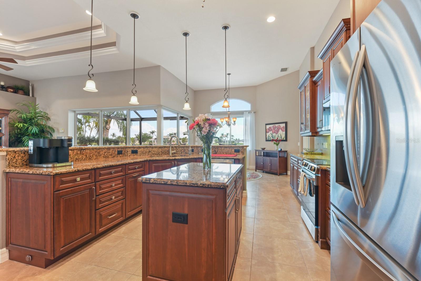 Image 22 of 57 For 24122 Pyramid Way