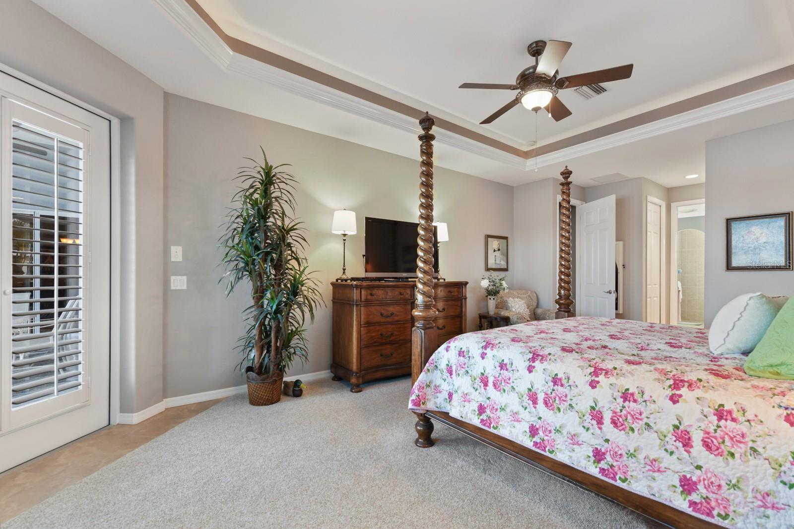 Image 35 of 57 For 24122 Pyramid Way