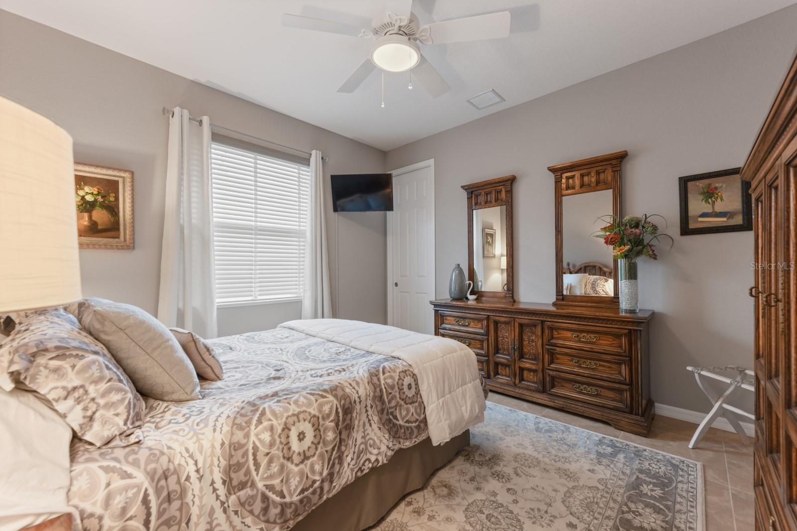 Image 43 of 57 For 24122 Pyramid Way