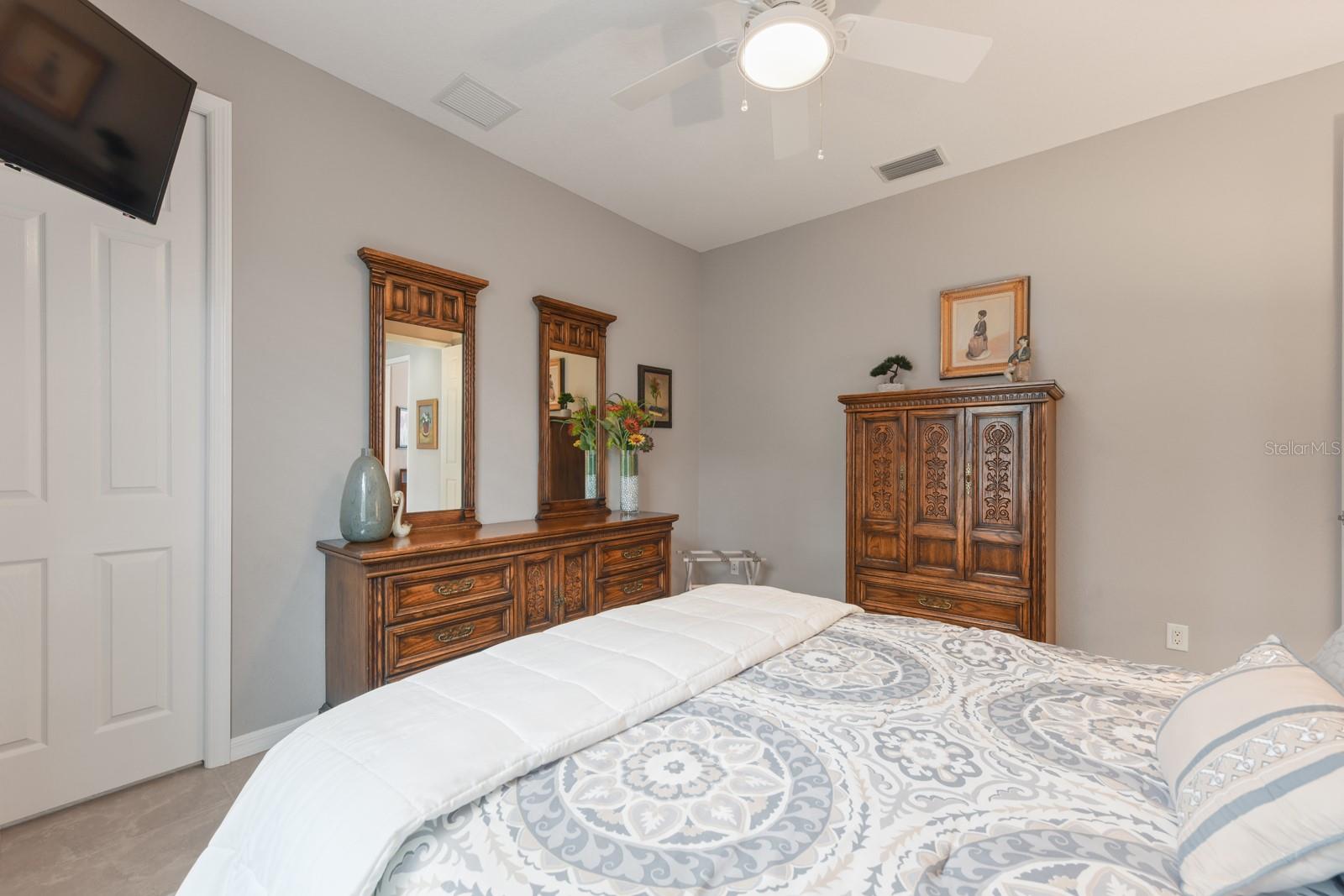 Image 45 of 57 For 24122 Pyramid Way