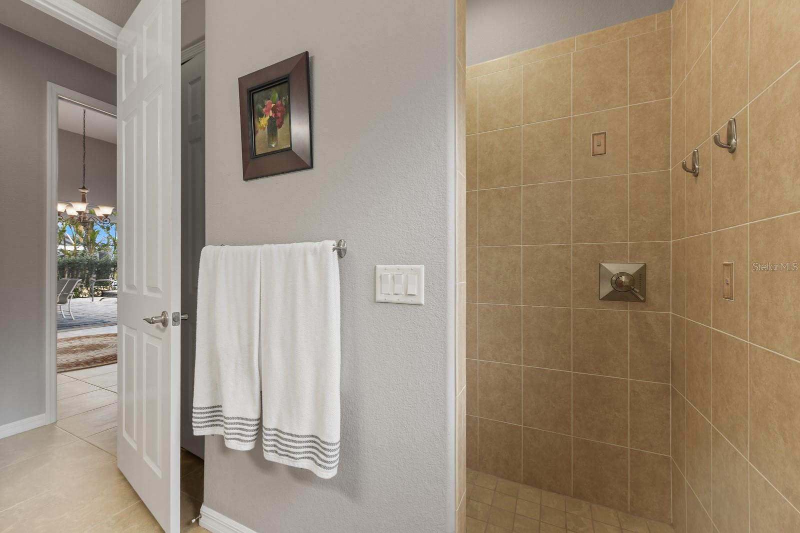 Image 48 of 57 For 24122 Pyramid Way