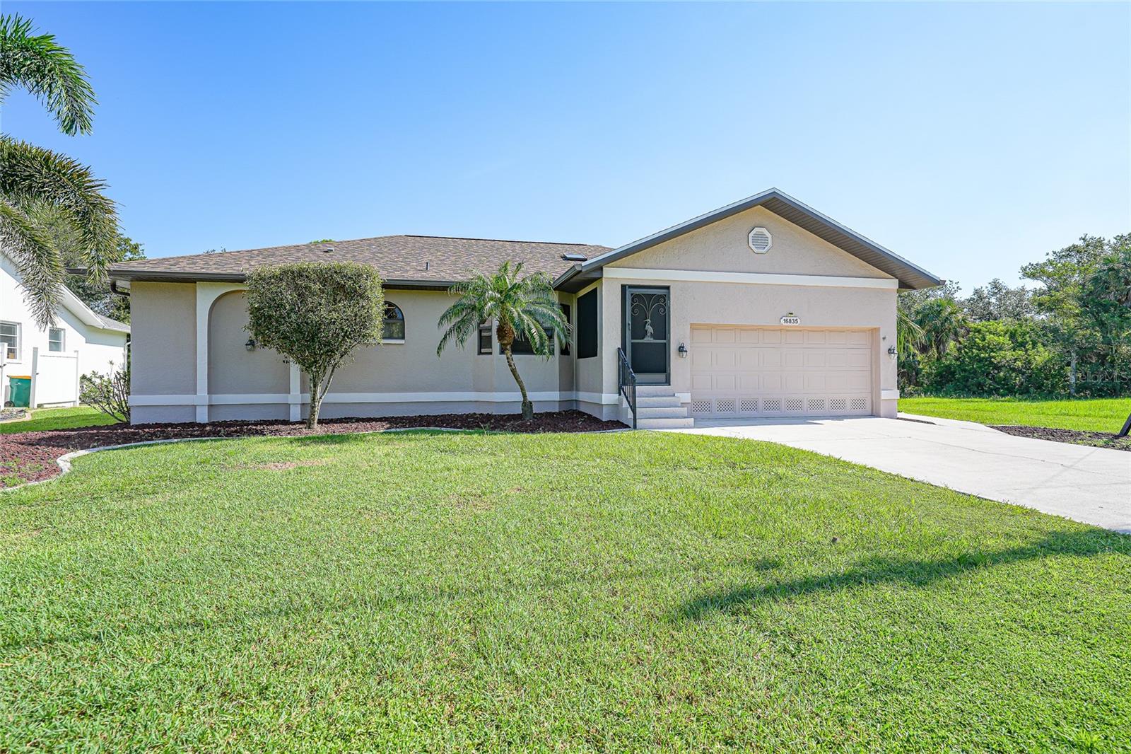Image 3 of 36 For 16835 Acapulco Road