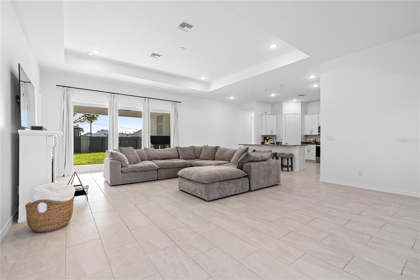 Image 7 of 40 For 209 10th Place
