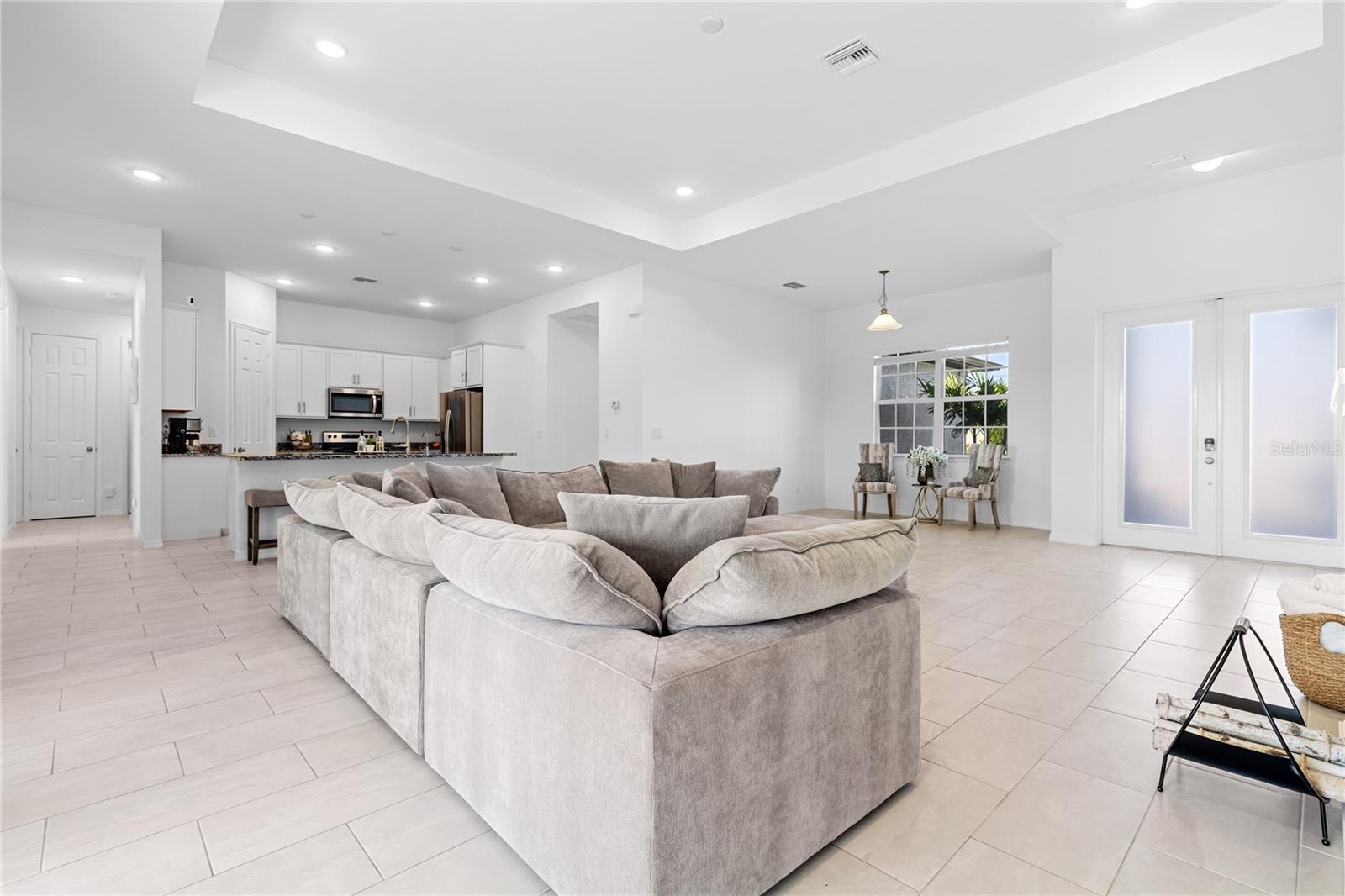 Image 8 of 40 For 209 10th Place