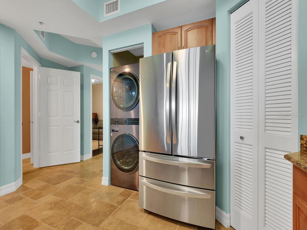 Image 10 of 38 For 2797 1st Street 1605