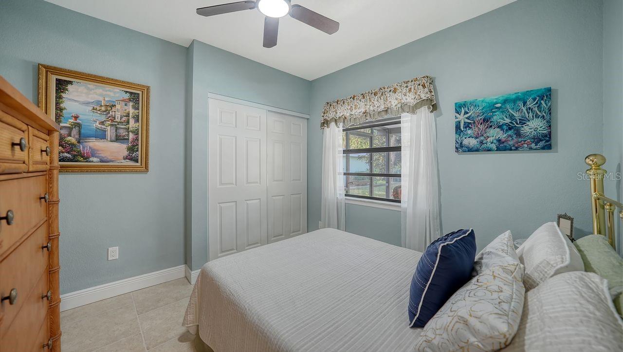 Image 23 of 31 For 18753 Macgill Avenue