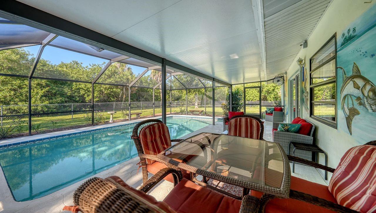 Image 7 of 31 For 18753 Macgill Avenue